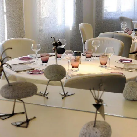 Отель Au Tilleul 2*